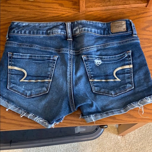 Shorts - Picture 2 of 4